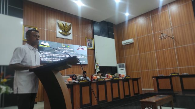 Dewan Perwakilan Rakyat Daerah (DPRD) Kota Palu menggelar Rapat Paripurna, dengan agenda penyampaian laporan Panitia Khusus (Pansus) sejumlah Rancangan Peraturan Daerah (Raperda). Salah satunya adalah Raperda Tentang Pembentukan Kelurahan Vatutela.