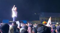 Bakal Calon Gubernur Sulawesi Tengah H Ahmad Ali, hadir ditengah-tengah ribuan masyarakat Kabupaten Sigi, dalam konser musik bertajuk Beramal (Bersama Ahmad Ali dan Abdul Karim Aljufri), Sulteng Harapan Baru 2024-2029. Bertempat di Lapangan Garuda Emas Desa Kalukubula, Kecamatan Sigi Biromaru, Kabupaten Sigi, Sulawesi Tengah, Rabu 24 Juli 2024 malam.