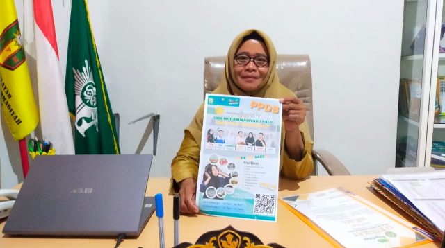 Kepsek SMK Muhipa Siti Rahma
