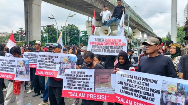 LSM yang tergabung dalam Lembaga Pemberantasan Korupsi (LPK) mendesak aparat kepolisian untuk menghentikan penambangan pasir darat ilegal di Sungai Kandilo, Kabupaten Paser, Provinsi Kalimantan Timur.