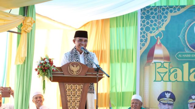 Gubernur Sulawesi Tengah Dr. Anwar Hafid, M.Si,