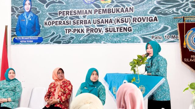 Ketua Tim Penggerak PKK Provinsi Sulawesi Tengah, Ir. Sry Nirwanti Bahasoan