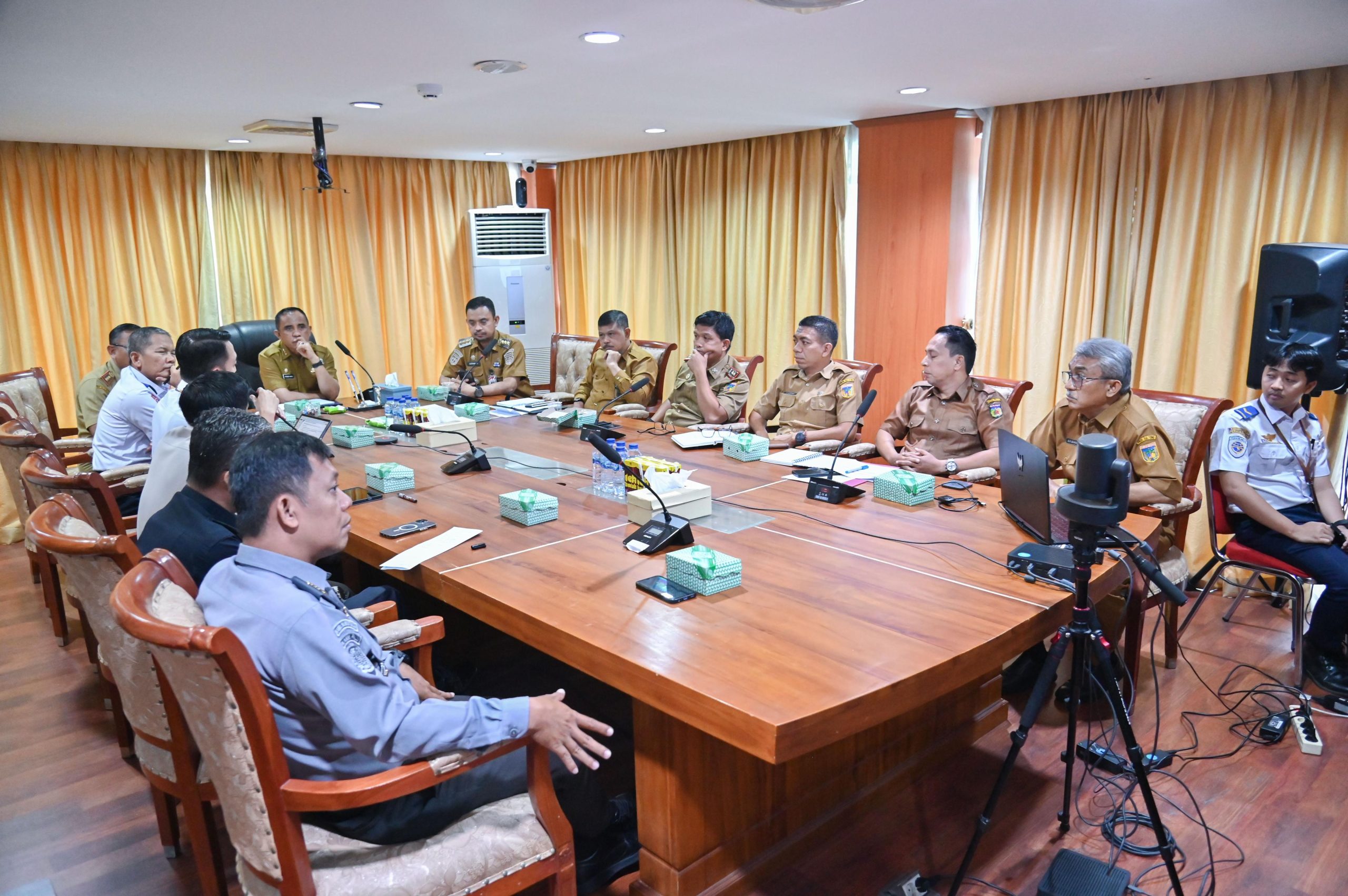 Pemprov Sulteng mendorong percepatan peningkatan status Bandara Mutiara SIS Aljufri menjadi bandara internasional