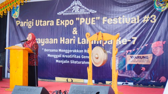 Wakil Gubernur Sulawesi Tengah, dr. Reny A. Lamadjido