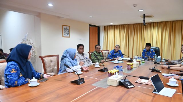 penandatanganan surat bersama yang berlangsung di ruang kerja Gubernur Sulawesi Tengah, pada Selasa sore (17/6/2025).
