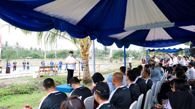 Gubernur Sulteng Dr. H. Anwar Hafid.