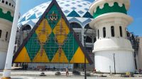 Bangunan Masjid Raya Fastabiqul Khairat Palu, sisa menyelesaikan pekerjaan.