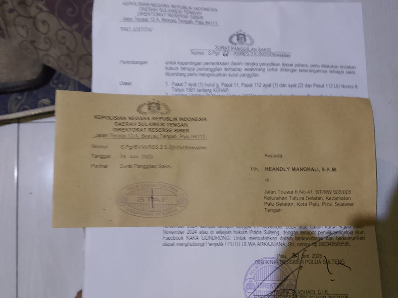 Jurnalis Hendly Mangkali kembali di periksa Direktorat Reserse Siber (Ditseber) Polda Sulteng, sebagai saksi