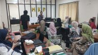 Biro Administrasi Pimpinan (Adpim) Provinsi Sulawesi Tengah menggelar pelatihan dasar fotografi dan penulisan press release bagi 13 orang Pegawai Pemerintah dengan Perjanjian Kerja (PPPK) Tahap 1 Tahun 2025.