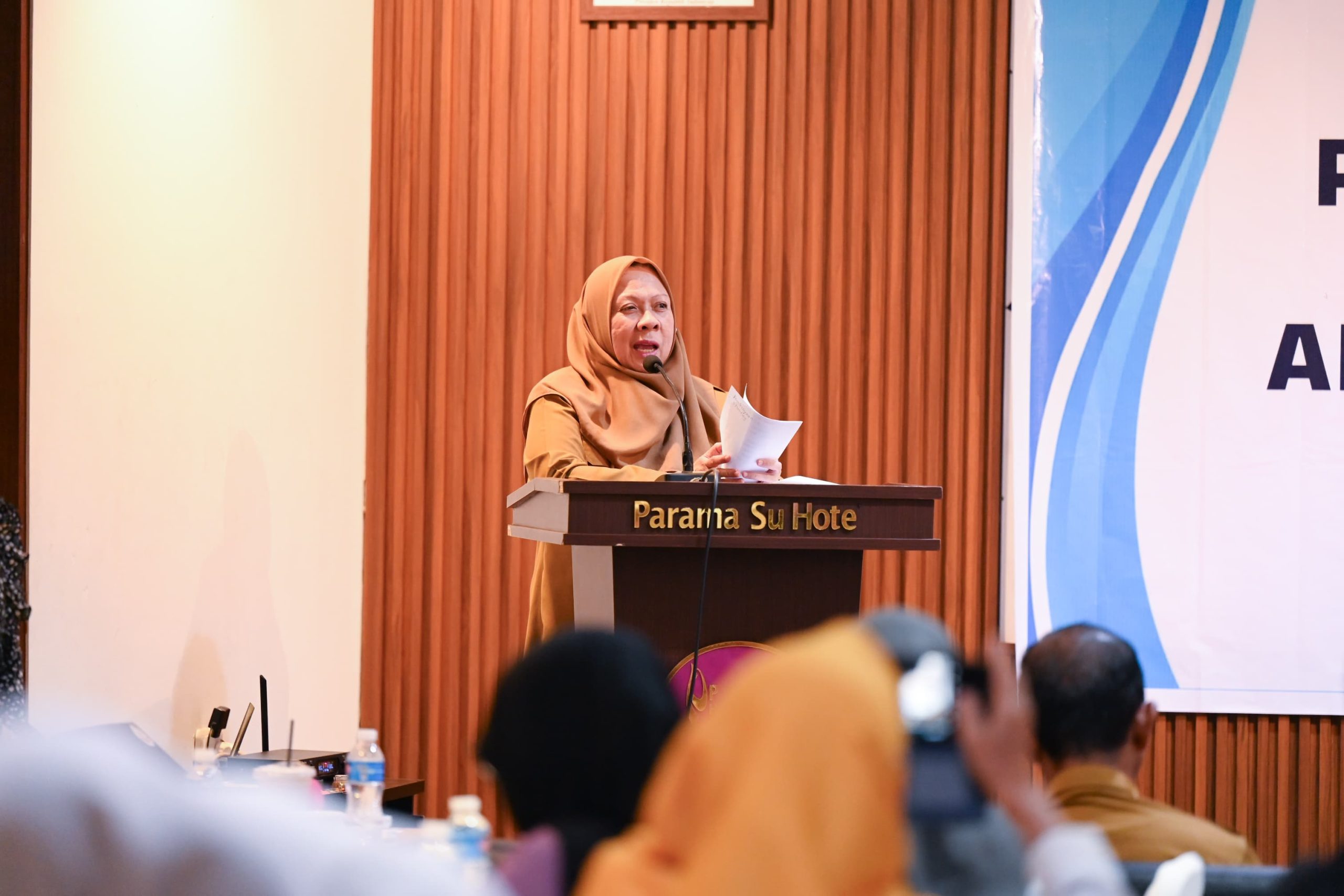 Wakil Gubernur Sulteng, dr. Reny A. Lamadjido