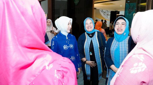Ketua Tim Penggerak PKK Provinsi Sulawesi Tengah, Sry Nirwanti Bahasoan, turut menghadiri gala dinner dalam rangkaian peringatan Hari Kesatuan Gerak (HKG) PKK ke-53 dan Rapat Kerja Nasional (Rakernas) X PKK tahun 2025