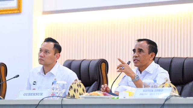 Gubernur Dr. H. Anwar Hafid, M.Si menyampaikan usulan infrastruktur strategis yang dibingkai dalam program BERANI di hadapan Menko Bidang Infrastruktur dan Pembangunan Wilayah Agus Harimurti Yudhoyono (AHY)