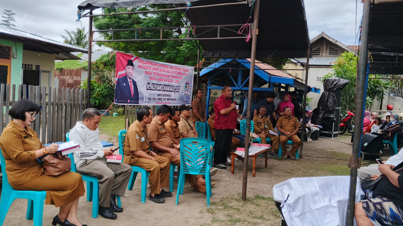 Penjaringan Aspirasi Masyarakat Reses Anggota DPRD Kota Palu Caturwulan II, Masa Persidangan Tahun 2025, masa Jabatan 2024-2029. Bertempat di jalan Ngorivola lorong Tuna Indah, Kelurahan Tanamodindi, Selasa (15/7/2025) sore.