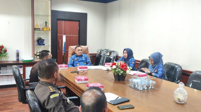 Rapat yang berlangsung pada Kamis (17/7/2025) di ruang kerja Asisten Administrasi Umum itu dipimpin langsung oleh Asisten Administrasi Umum M. Sadly Lesnusa.