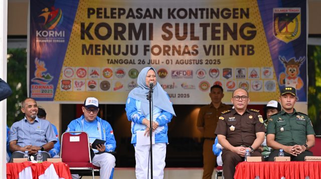 Wakil Gubernur Sulawesi Tengah, dr. Reny A. Lamadjido, Sp.PK, M.Kes