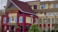 Kantor Polda Sulteng beralamat di sekitar jalan Soekarno Hatta, Kota Palu.