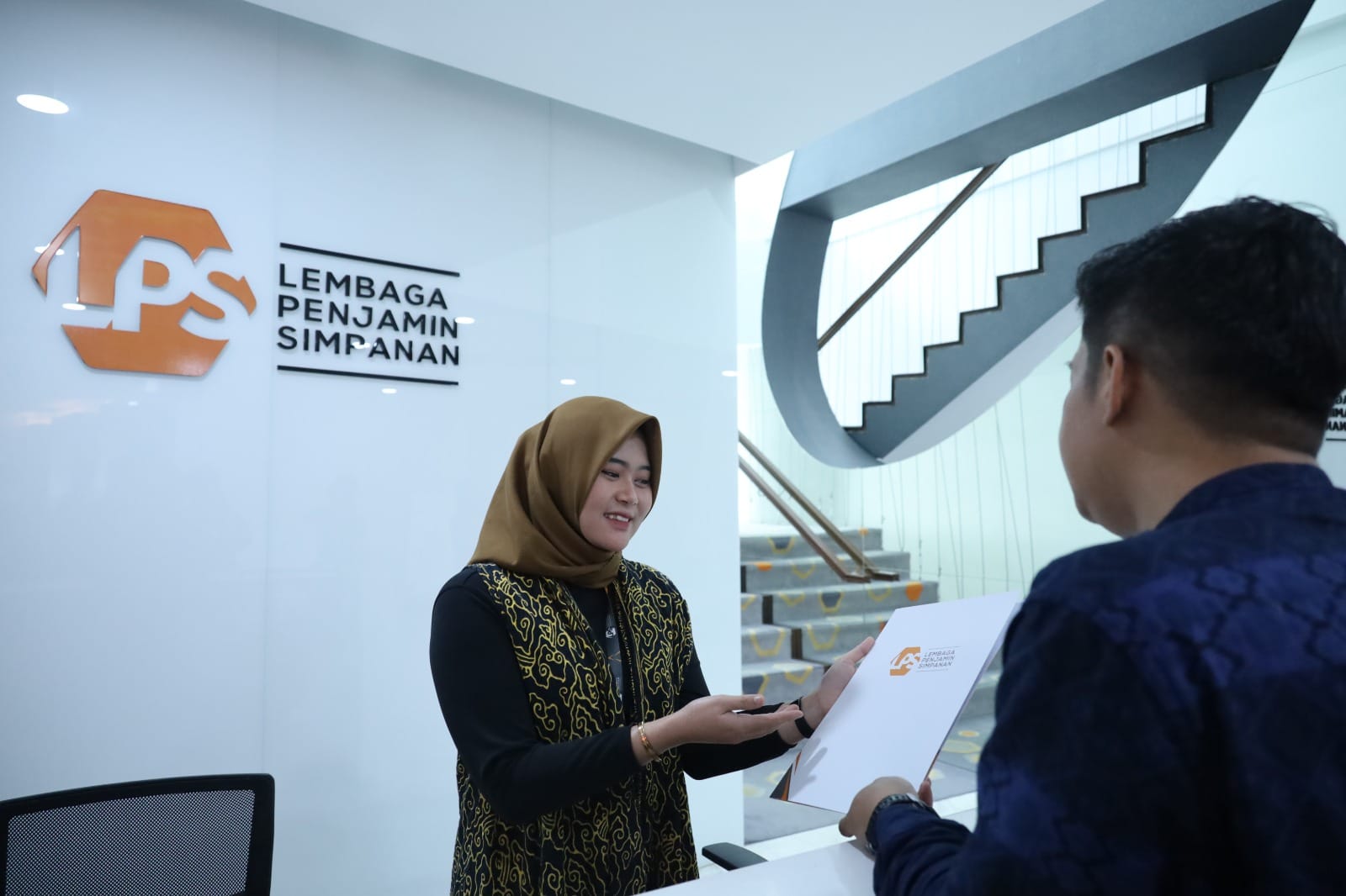 Pelayanan di Kantor Lembaga Penjamin Simpanan (LPS).