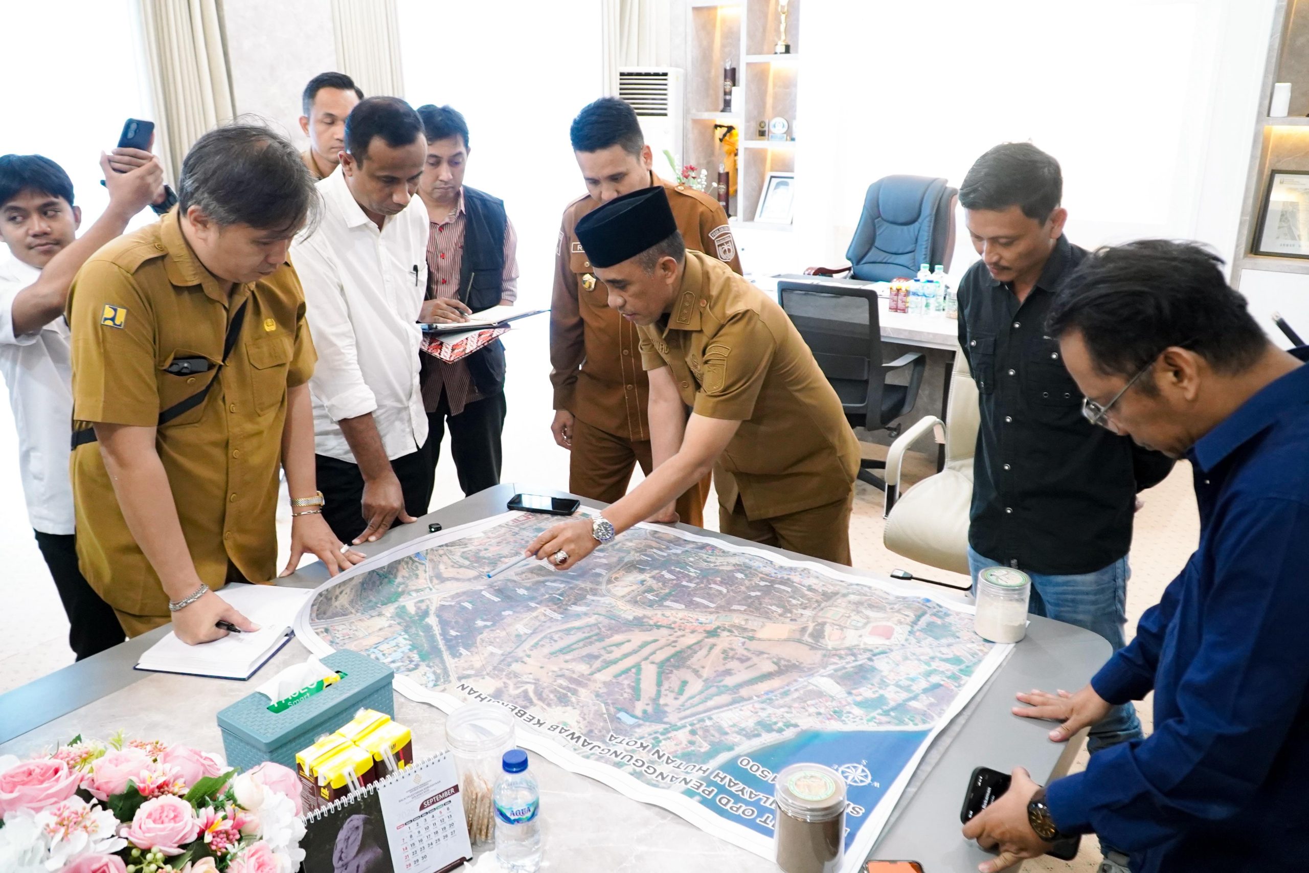 rencana pembangunan dan desain Hutan Kota yang akan mulai dikerjakan pada 2026.