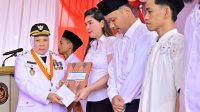 Penyerahan remisi secara simbolis dipimpin oleh Wakil Gubernur Sulawesi Tengah, dr. Reny A. Lamadjido