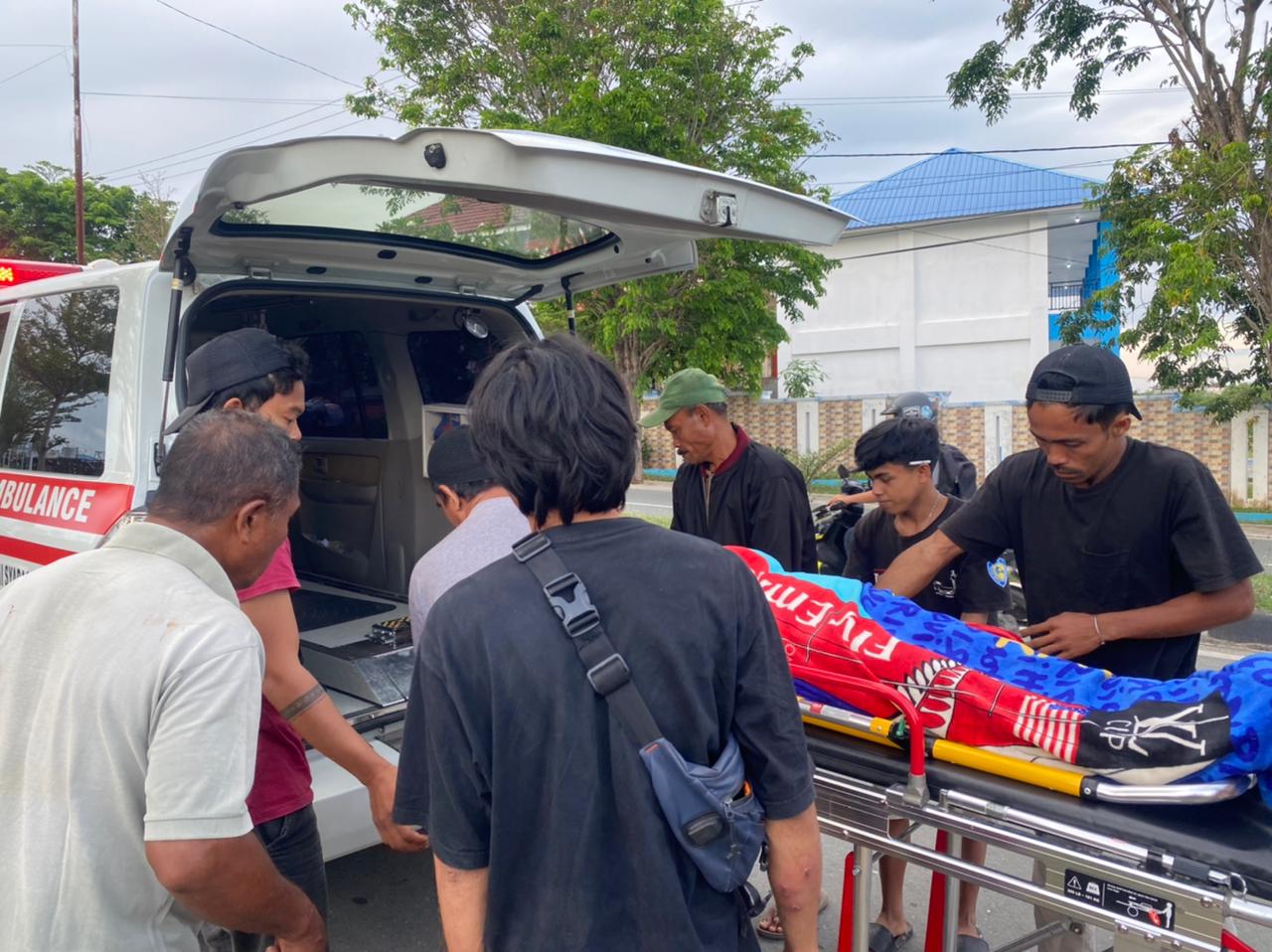 Pria berinisial A.S.M. (53), ditemukan meninggal dunia di depan sebuah kafe di Jalan Jabal Nur, Kelurahan Talise, Kota Palu.
