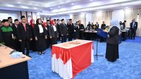 Wakil Gubernur Sulawesi Tengah, dr. Reny A. Lamadjido, melantik 30 pejabat fungsional lingkup Pemerintah Provinsi Sulawesi Tengah yang digelar di Ruang Polibu, Sabtu (6/9/2025).