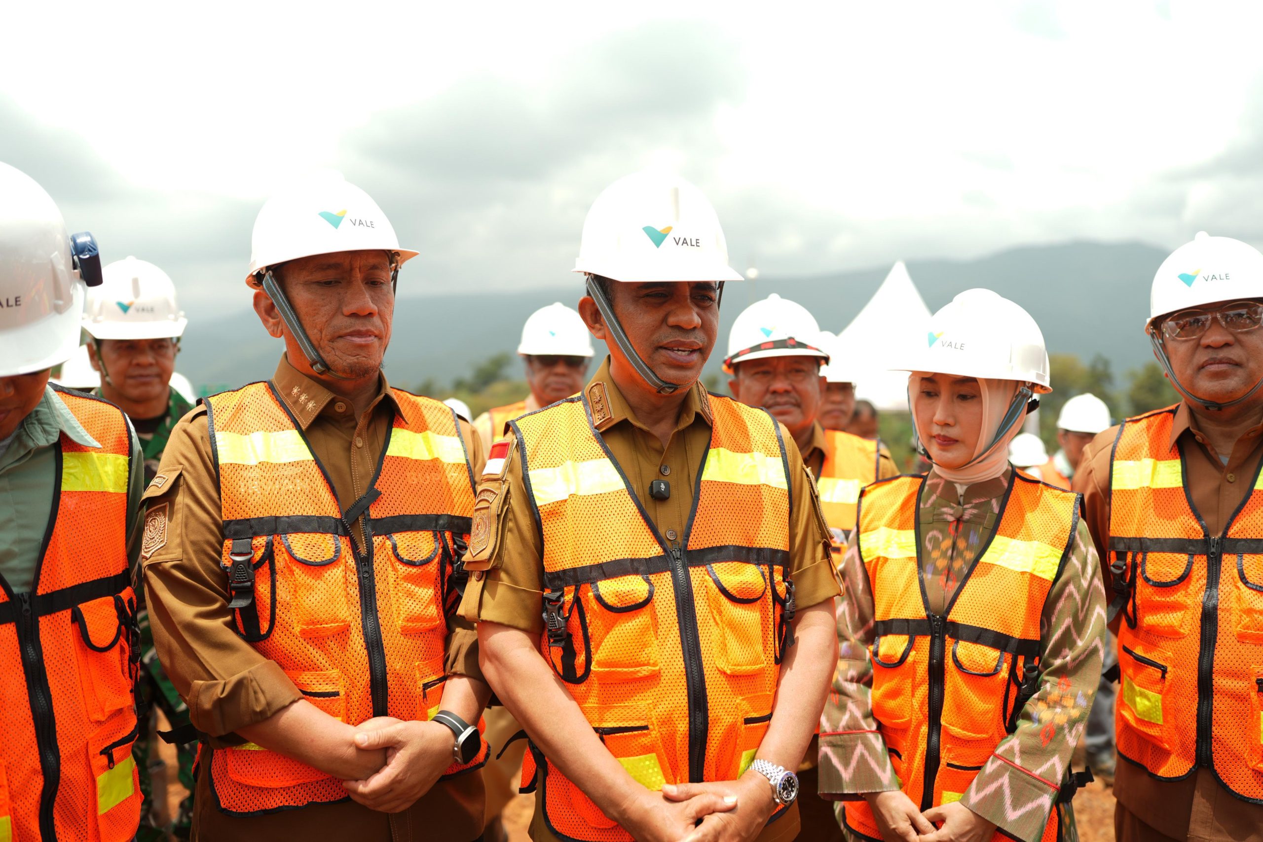 Gubernur saat menghadiri First Cut Ceremony Proyek Bahodopi Blok 1 bertajuk yang digelar PT Vale Indonesia Tbk (PTVI). FOTO: IST