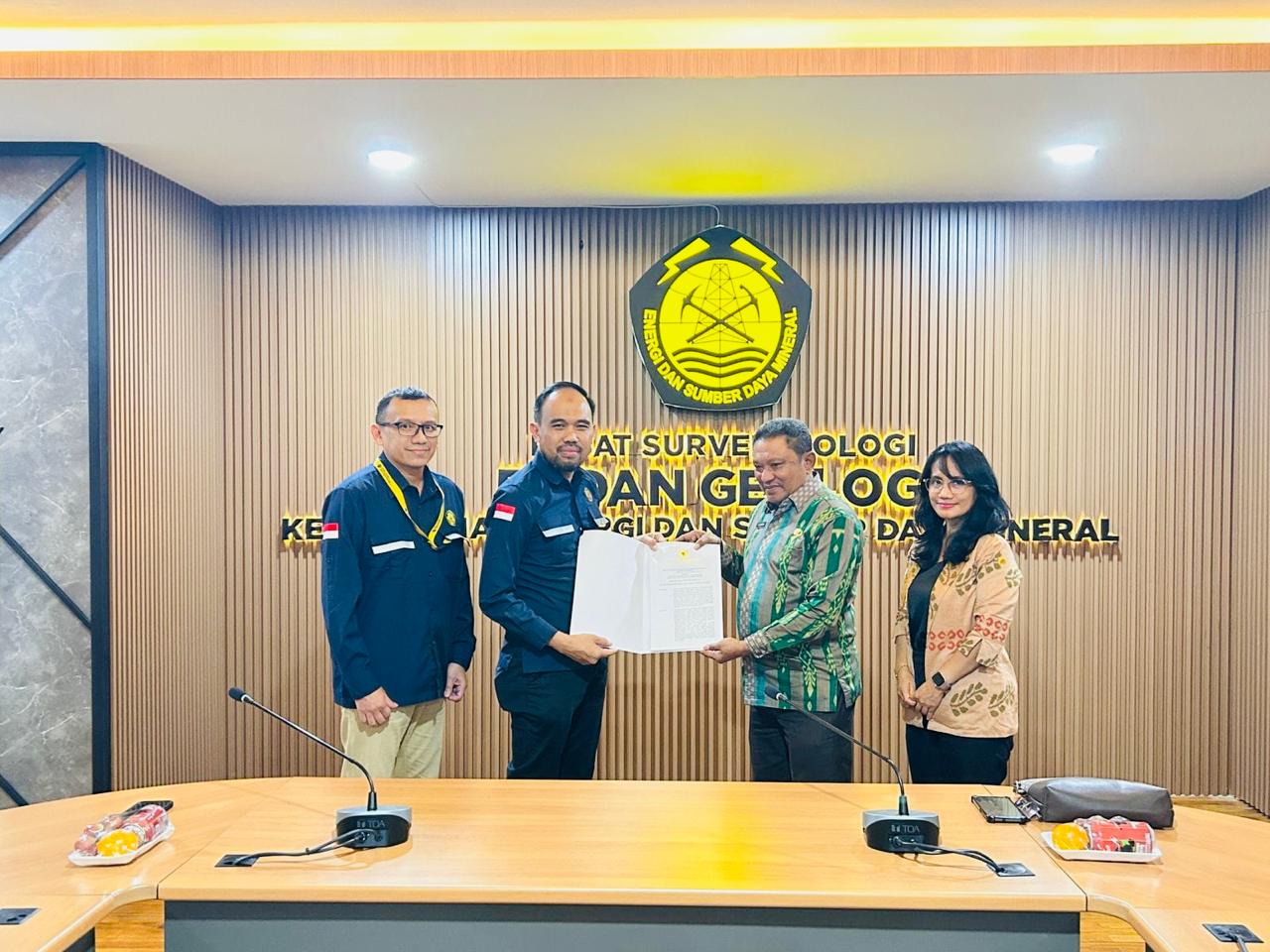 Kementerian Energi dan Sumber Daya Mineral (ESDM) RI, menetapkan Kabupaten Poso sebagai warisan geologi (Geoheritage).