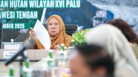 Wagub Sulteng dr. Reny A. Lamadjido