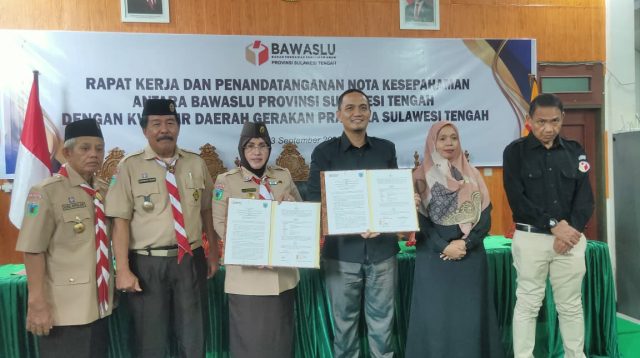 Melalui penandatanganan Memorandum of Understanding (MOU) Bawaslu Provinsi Sulawesi Tengah bersama Kwartir Daerah (Kwarda) Gerakan Pramuka Provinsi Sulawesi Tengah, Palu, Selasa (23/09/2025).
