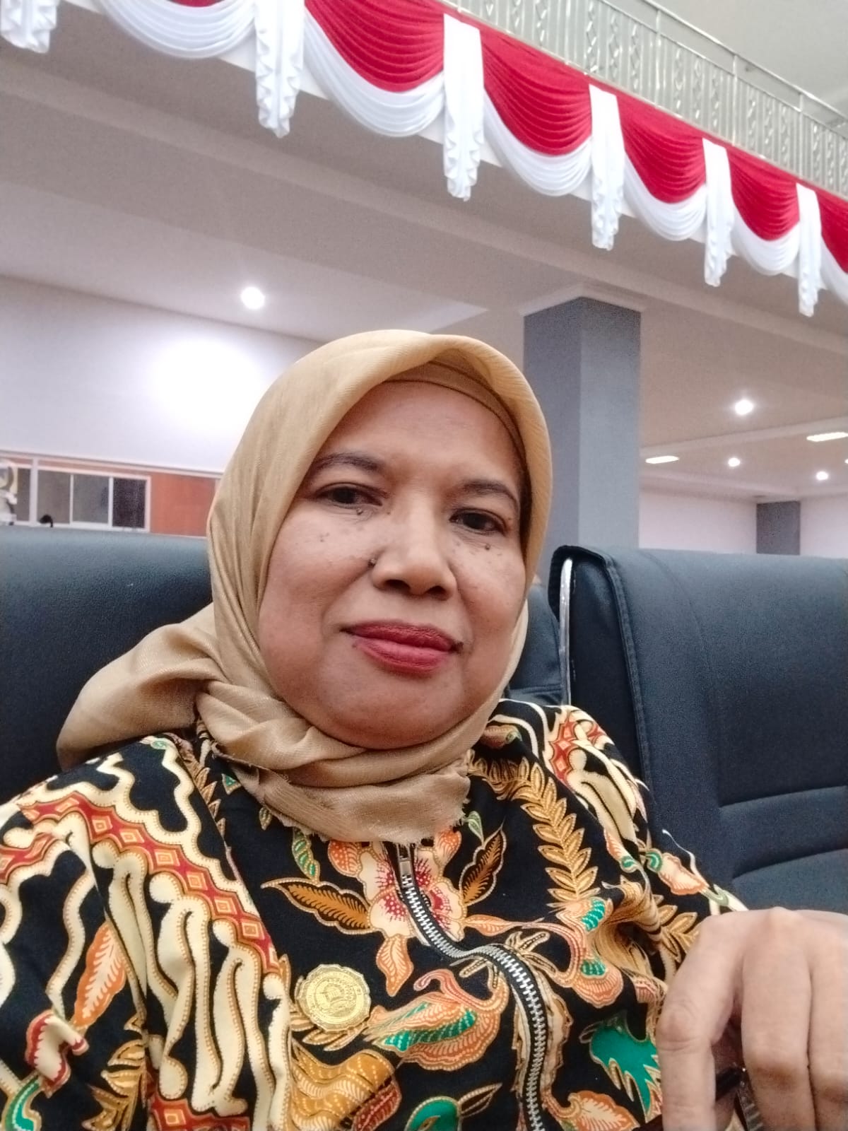 Ketua KPU Sulteng, Darmiati