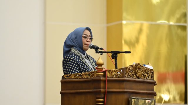 Sekretaris Daerah Provinsi Sulawesi Tengah, Dra. Novalina
