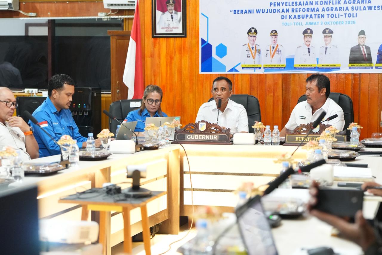 Gubernur Sulawesi Tengah, H. Anwar Hafid, memimpin langsung rapat penyelesaian konflik agraria di Kabupaten Tolitoli