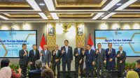Presiden RI Prabowo Subianto melantik dan mengambil sumpah Anggota Dewan Komisioner LPS periode 2025 - 2030 di Istana Negara