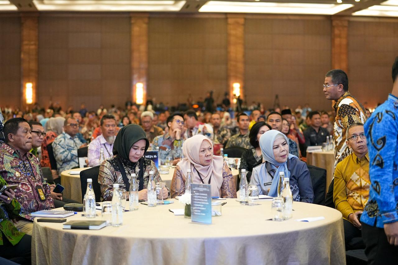 Wakil Gubernur Sulawesi Tengah, dr. Reny A. Lamadjido, menghadiri Rapat Koordinasi Pembinaan dan Pengawasan secara Nasional